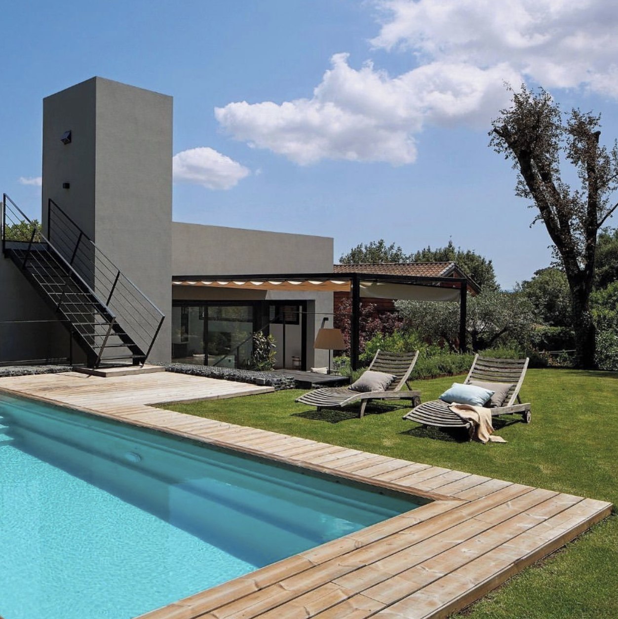 Obra nova a Girona · Habitatge amb piscina i terrassa